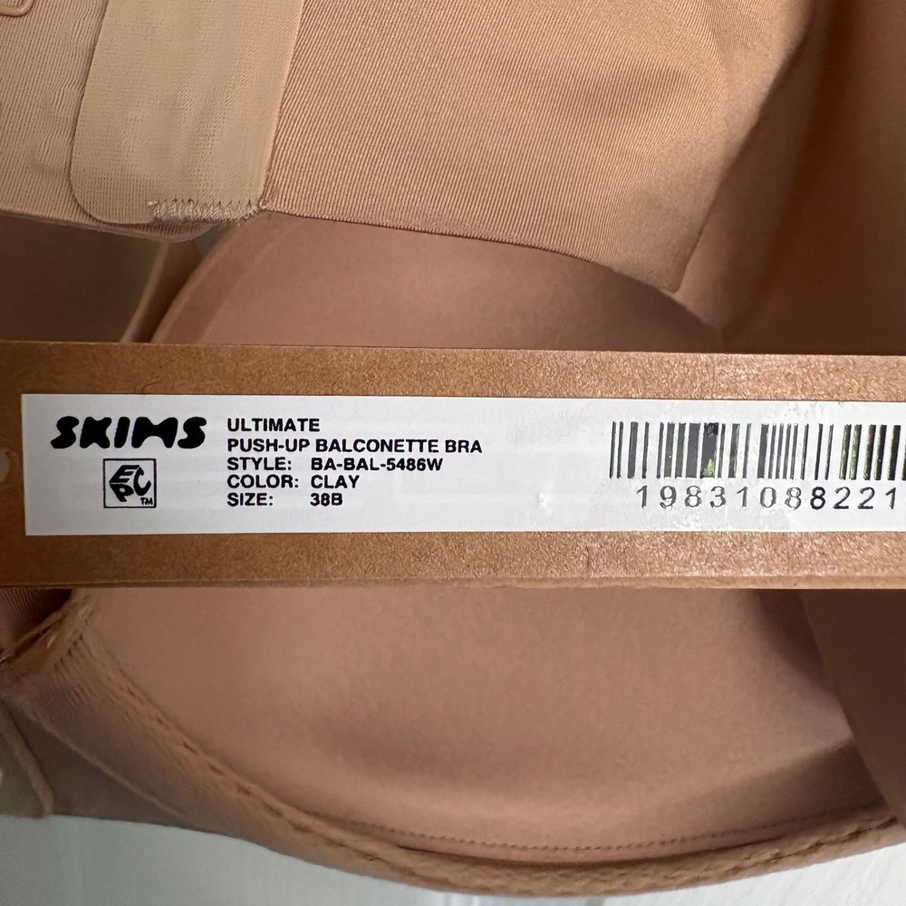 SKIMS Ultimate Push-Up Balconette Bra 38B Clay Tan Underwire NWT BA-BAL-5486W - Picture 3 of 3
